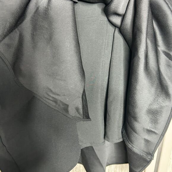 Banana Republic Dress 6 Black Color Short Ruffle Sleeveless NEW - Picture 3 of 7